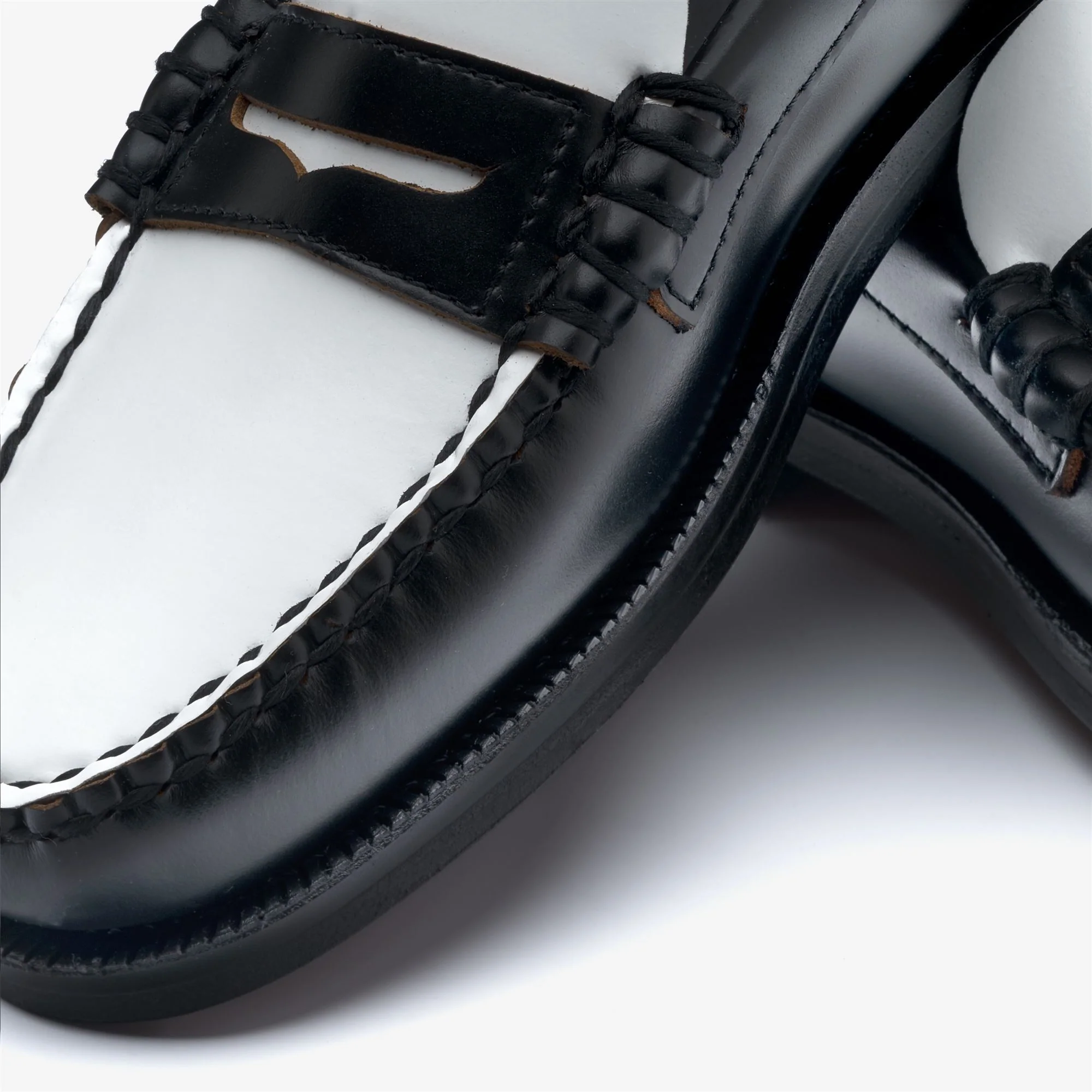 CLASSIC DAN WOMAN - Moc - Moccasin - Woman - Black-White-Black-White - Image 6